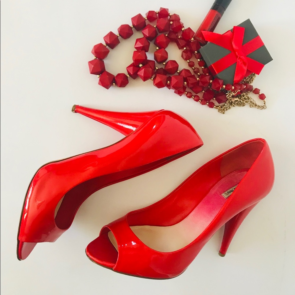 AUTHENTIC MIU MIU PEEP TOE PUMPS ♥️